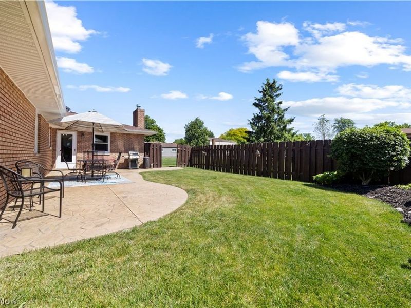 5290 Kevin Street , Sheffield Village, OH 44054 Photo 4
