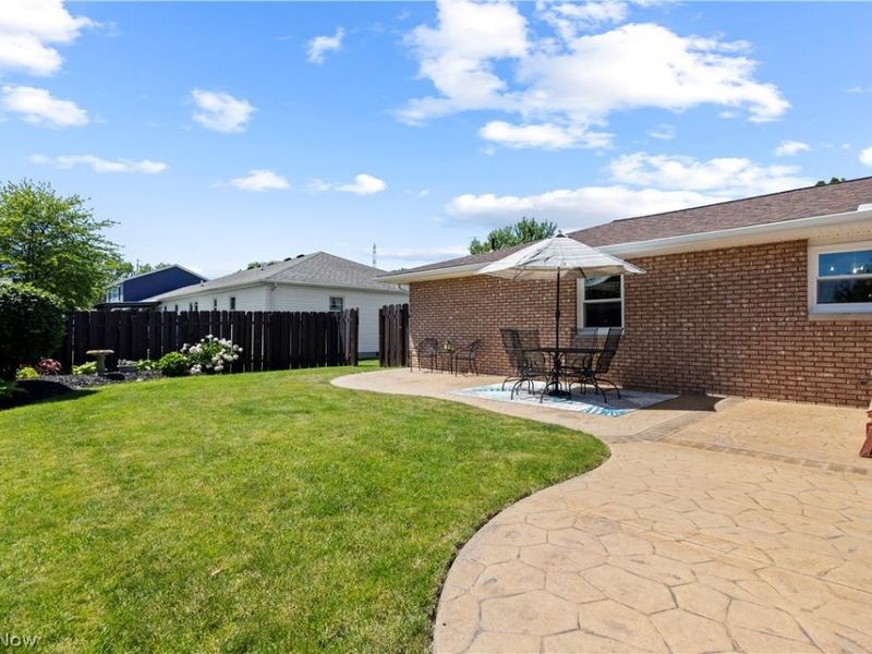 5290 Kevin Street , Sheffield Village, OH 44054 Photo 6
