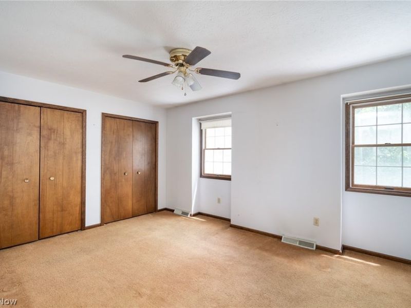6908 Hidden Valley Drive, Amherst, OH 44001 Photo 18