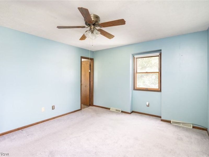 6908 Hidden Valley Drive, Amherst, OH 44001 Photo 21