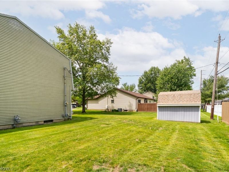 6908 Hidden Valley Drive, Amherst, OH 44001 Photo 34