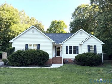 10449 Chesdin Ridge Drive, South Chesterfield, VA 23803