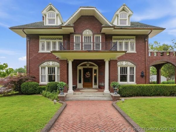 221 Woodward Boulevard, Tulsa, OK 74114