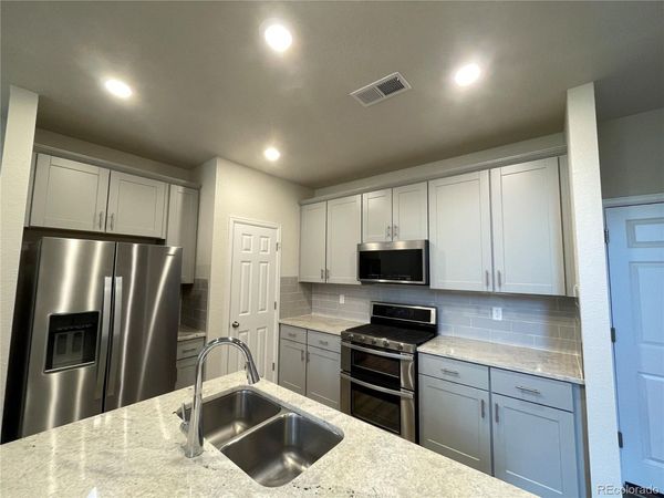6089 N Liverpool Street , Aurora, CO 80019