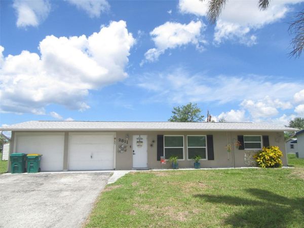 2811 POINCIANA COURT , PUNTA GORDA, FL 33950