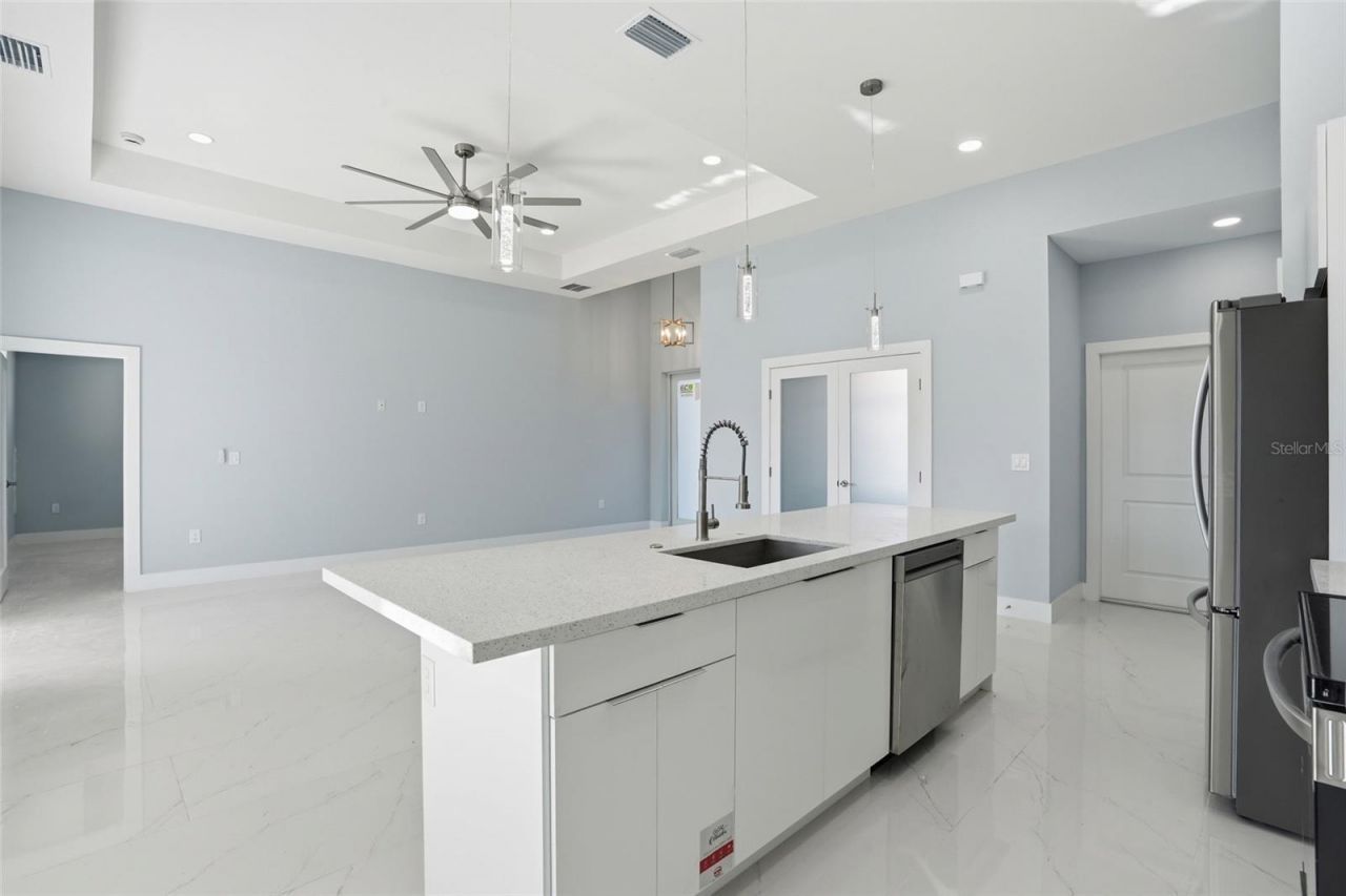 429 Palmyra Avenue , Lehigh Acres, FL 33974 Photo