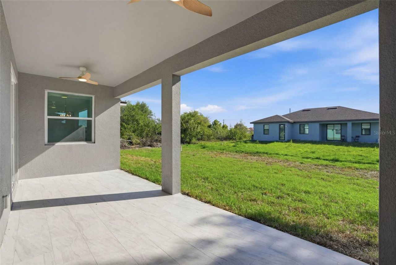 429 Palmyra Avenue , Lehigh Acres, FL 33974 Photo