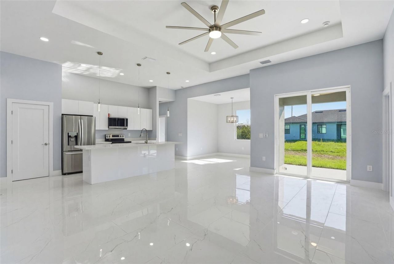 429 Palmyra Avenue , Lehigh Acres, FL 33974 Photo