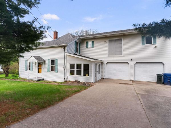 218 N MICHIGAN Avenue, Davenport, IA 52804