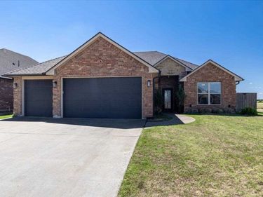 2189 SW 56th Street, Lawton, OK 73505
