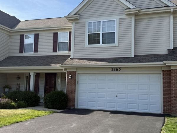 2265 Pembridge Drive, Lake In The Hills, IL 60156