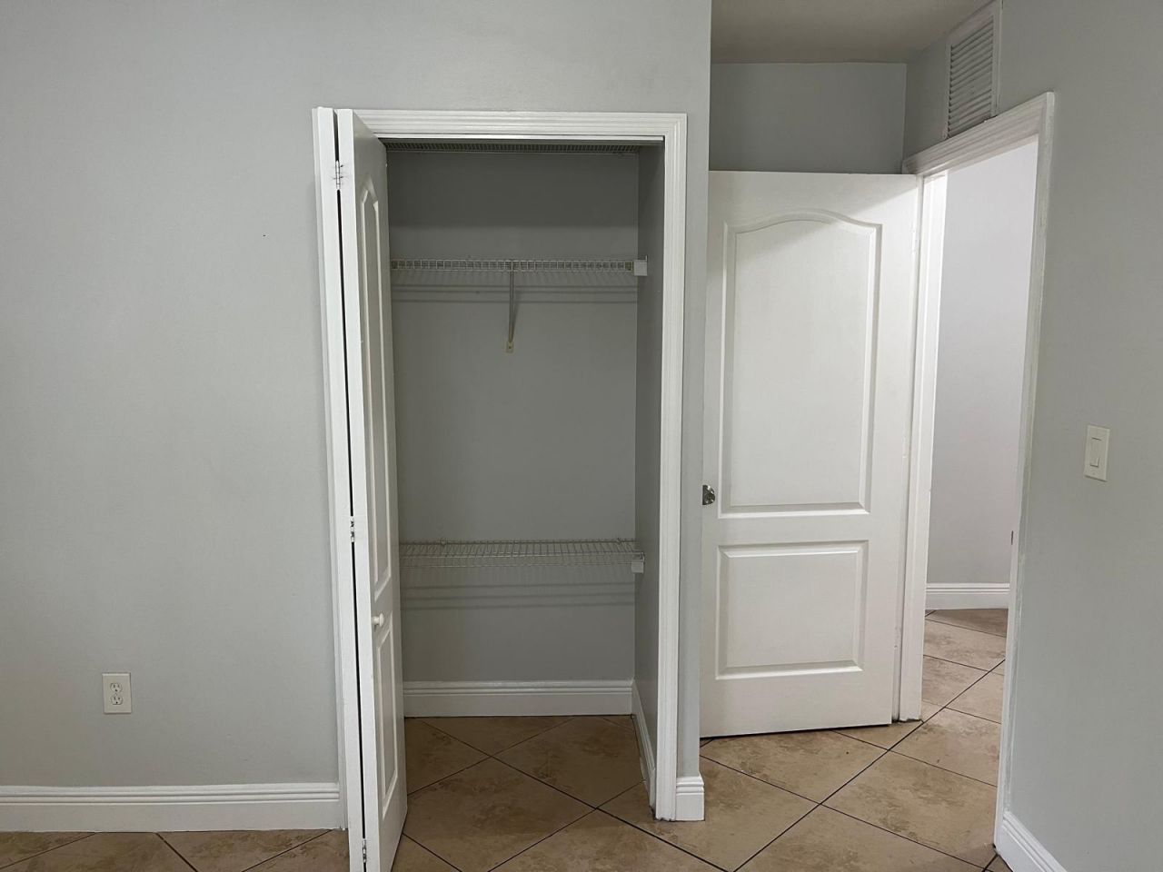 201 NW 177th Street, Unit B-206, Miami Gardens, FL 33169 Photo