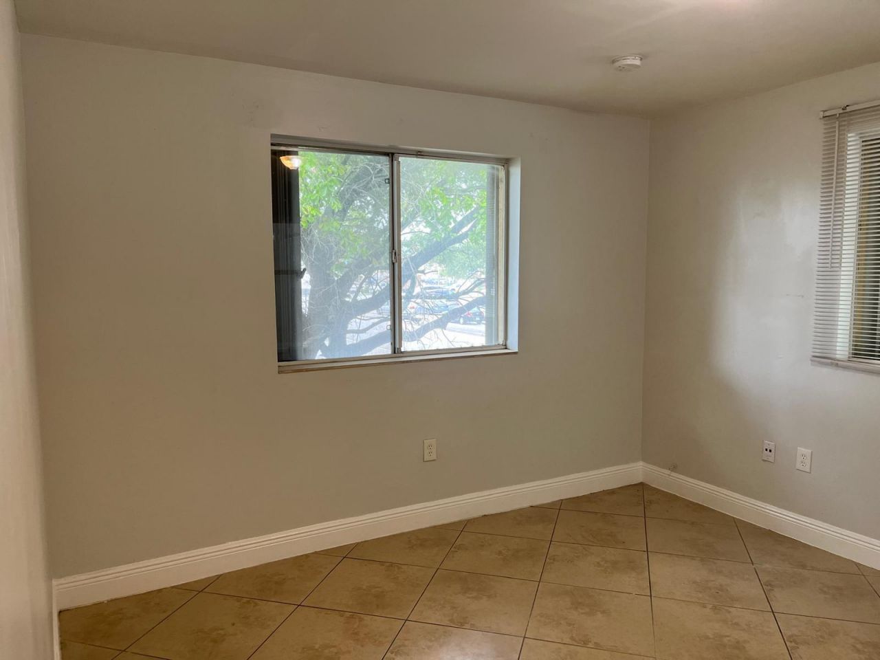 201 NW 177th Street, Unit B-206, Miami Gardens, FL 33169 Photo