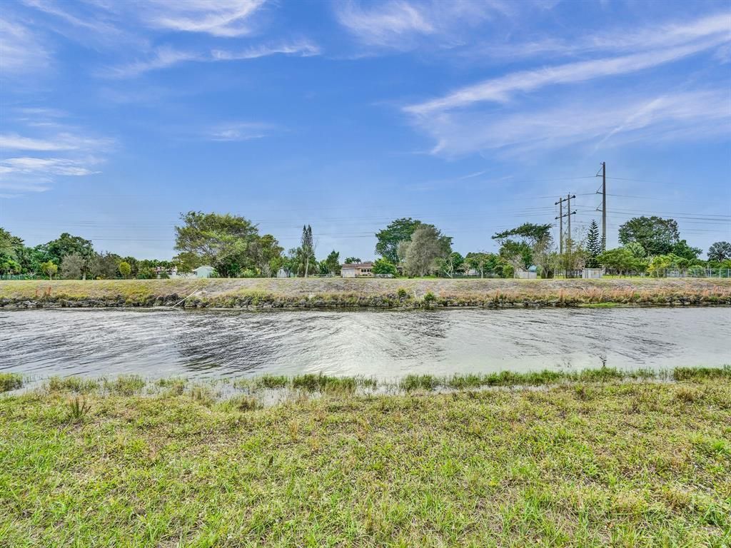 7310 NW 1st Street, Unit 102, Margate, FL 33063 Photo