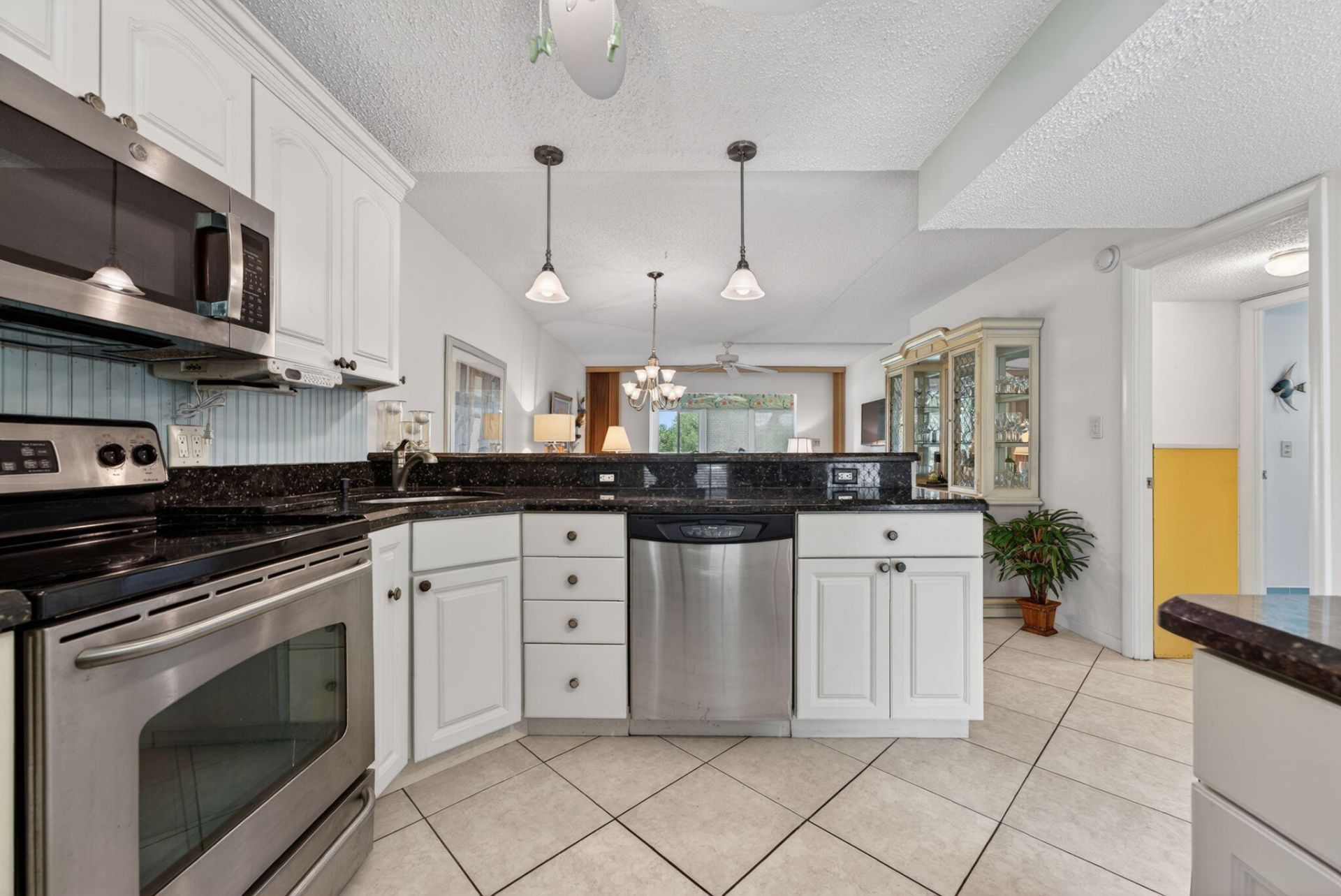 7310 NW 1st Street, Unit 102, Margate, FL 33063 Photo