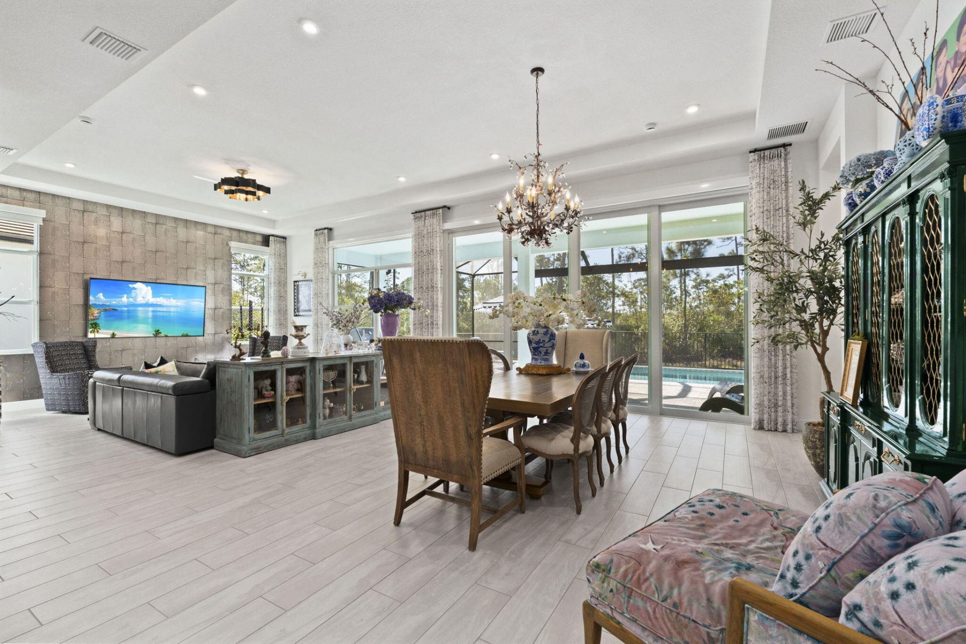 2077 SE Mosaic Boulevard, Port Saint Lucie, FL 34984 Photo
