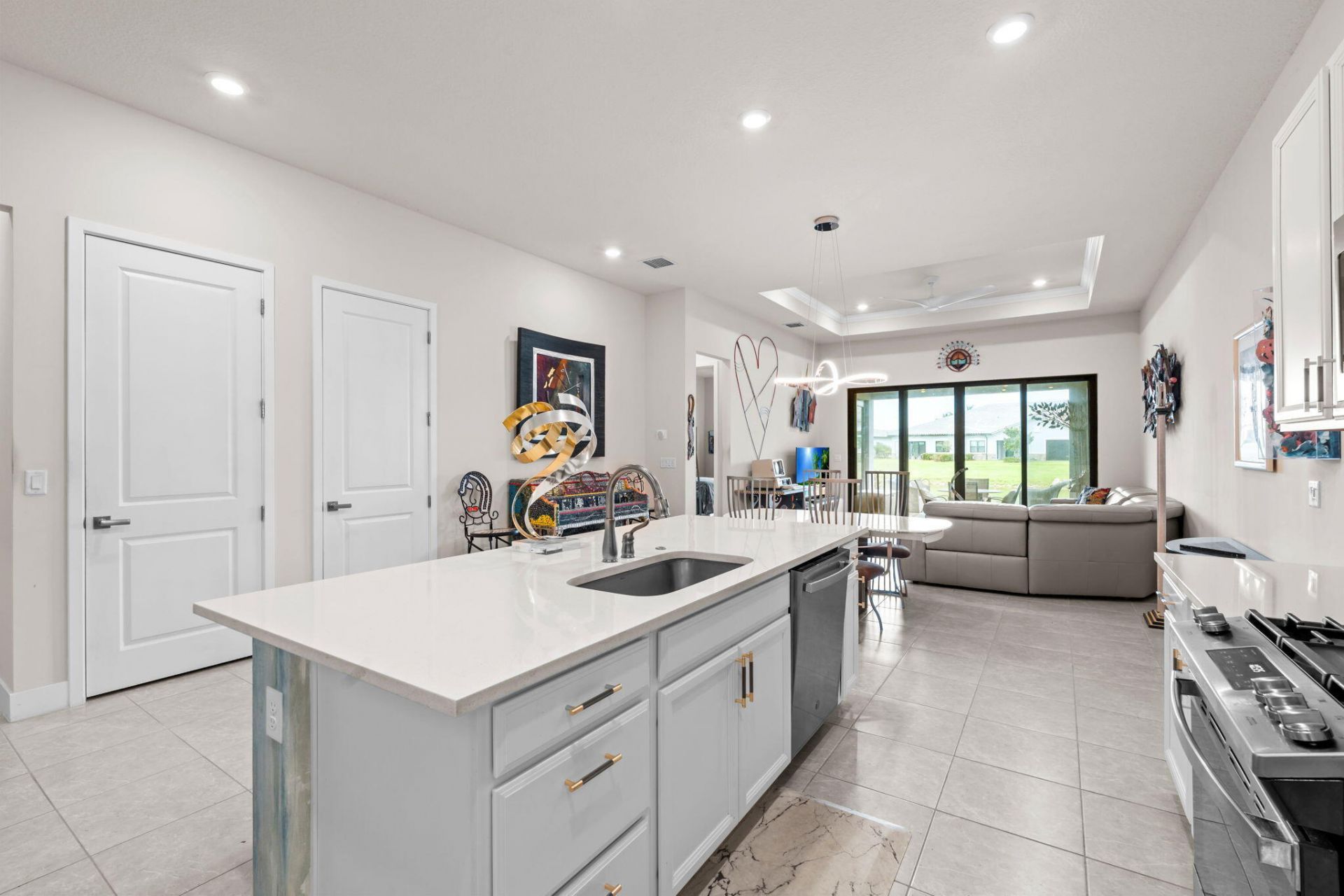 7642 N Blue Spring Drive, Parkland, FL 33067 Photo