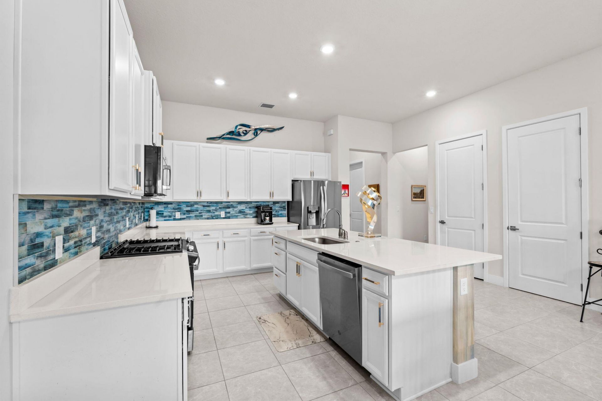7642 N Blue Spring Drive, Parkland, FL 33067 Photo