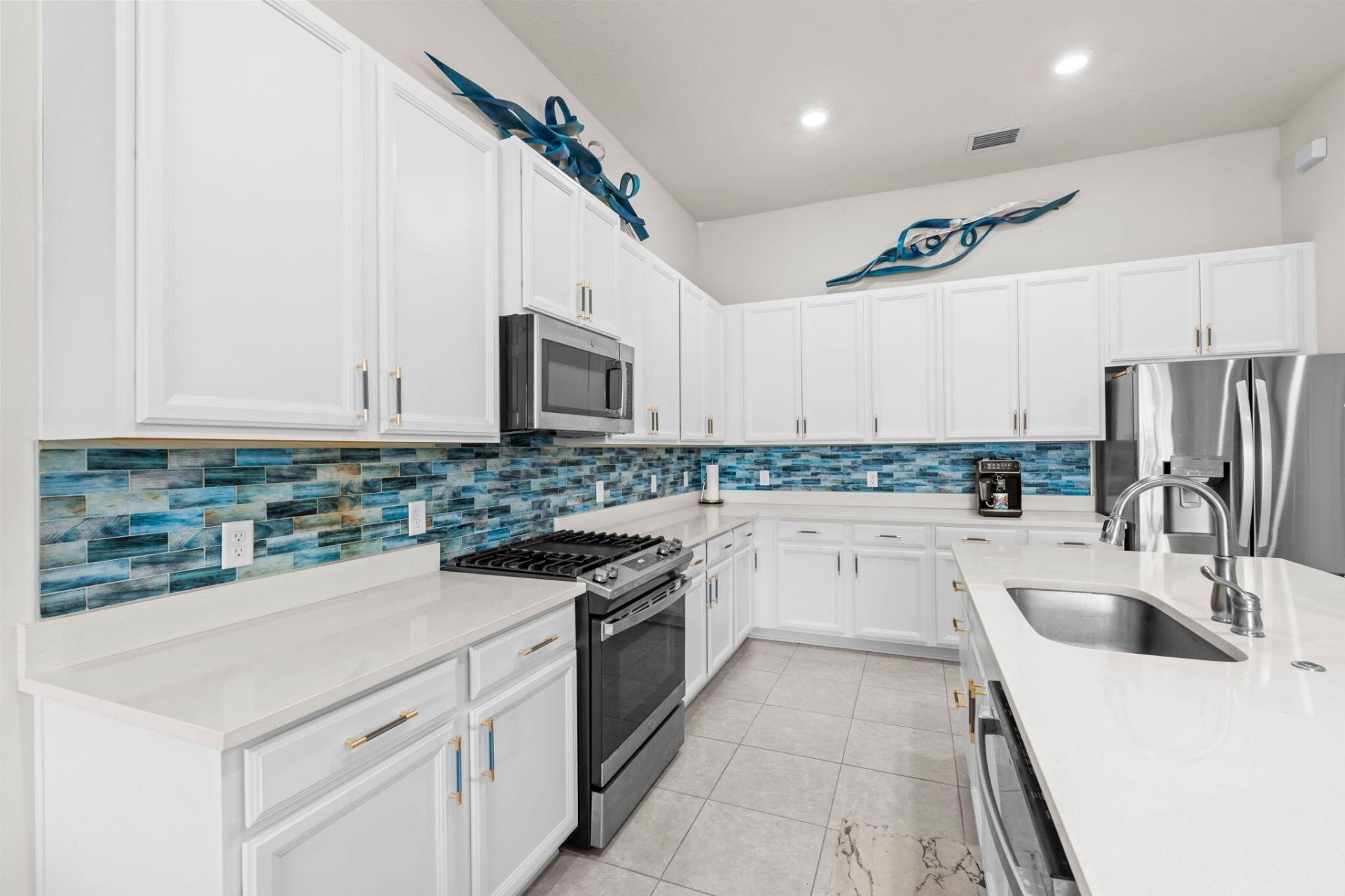 7642 N Blue Spring Drive, Parkland, FL 33067 Photo