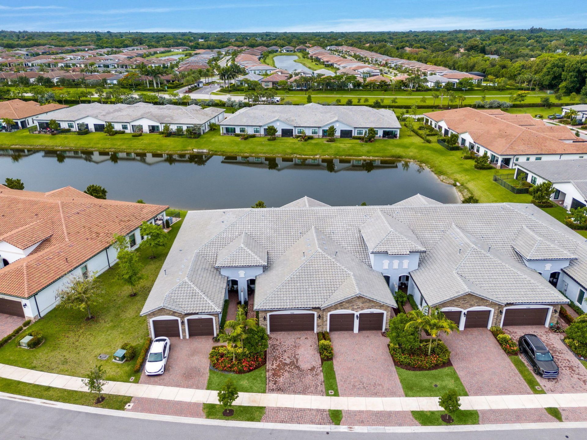 7642 N Blue Spring Drive, Parkland, FL 33067 Photo