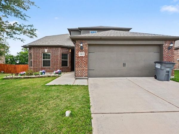 1513 Hill Top Court , Princeton, TX 75407