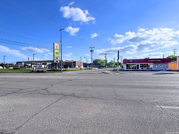609 Pat Booker Rd, Universal City, TX 78148