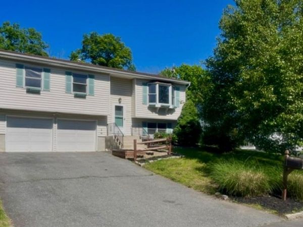 310 Aristotle Drive , Maybrook, NY 12543