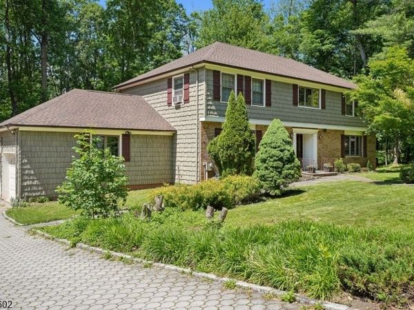 31 Branko Rd, Berkeley Heights, NJ 07922
