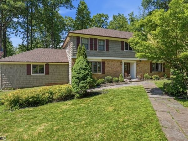 31 Branko Rd, Berkeley Heights, NJ 07922