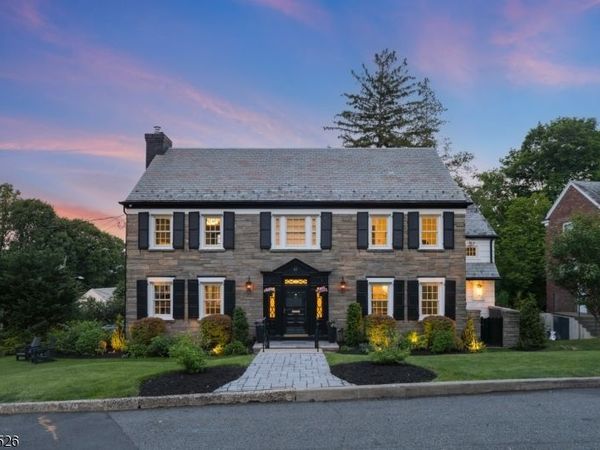 41 Crestwood Dr, Maplewood, NJ 07040