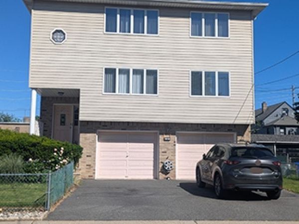 33 William St, Wallington, NJ 07057
