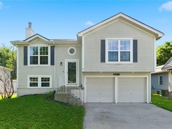 6706 S Brookside Road, Pleasant Valley, MO 64068