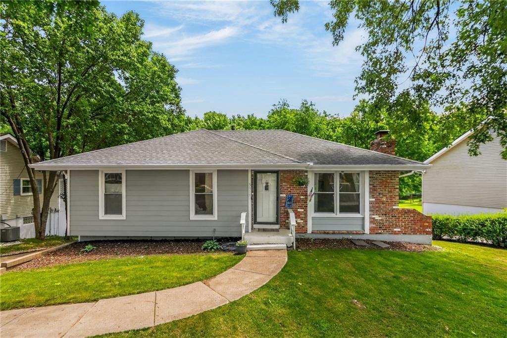8019 N Brooklyn Avenue, Kansas City, MO 64118 Main Photo