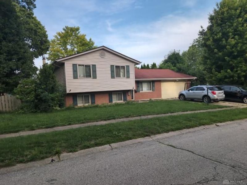 3133 Mountville Drive, Kettering, OH 45440 Photo 2
