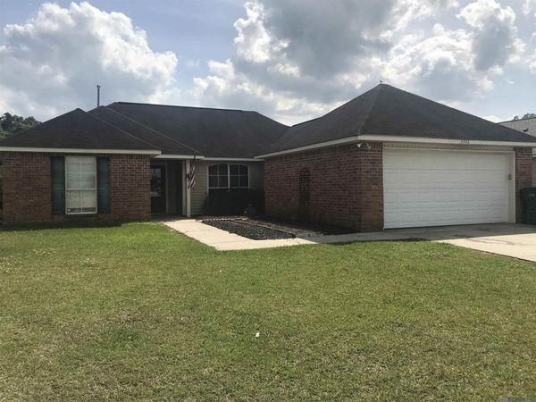 11342 Woodlore Avenue, Denham Springs, LA 70726