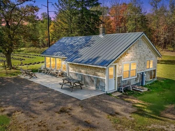 W6098 E STELLING ROAD, Tomahawk, WI 54487