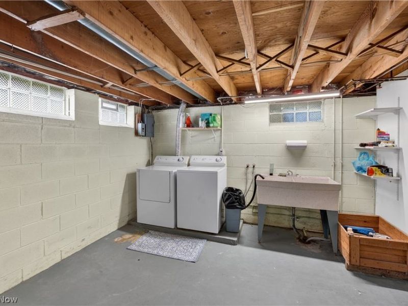 35577 Freed Drive, Eastlake, OH 44095 Photo 35