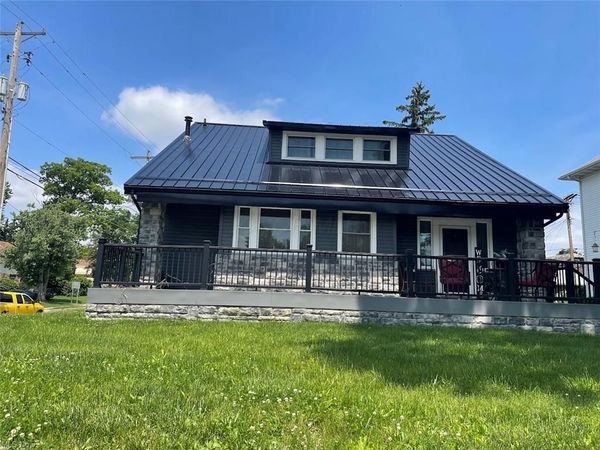 963 Adair Avenue , Zanesville, OH 43701