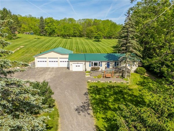 2404 Cambier Rd , Newark, NY 14513