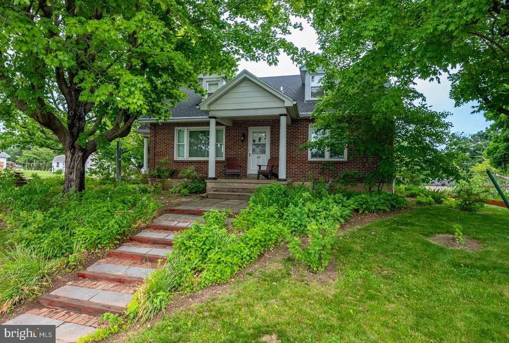 337 STEVENS AVENUE, BERNVILLE, PA 19506