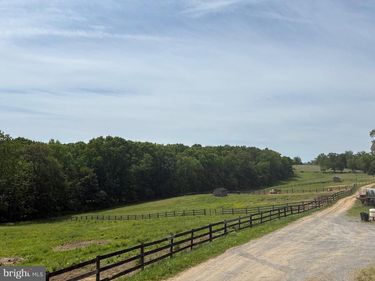 150 NORTH HAYFIELD ROAD , WINCHESTER, VA 22603