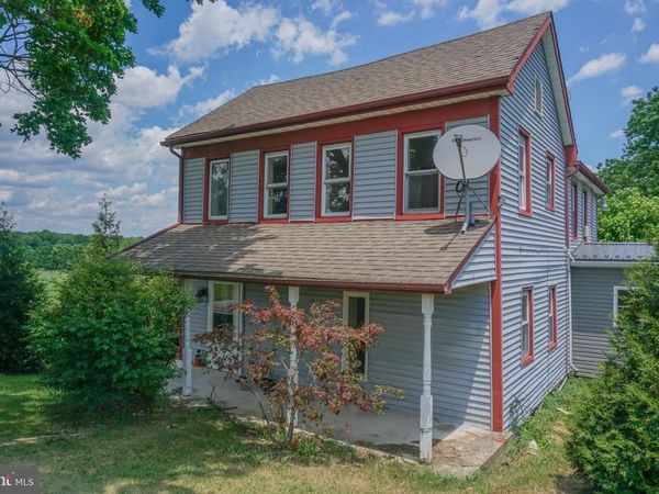 1303 SUNNYSIDE ROAD, SPRING GROVE, PA 17362