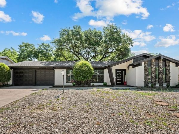 1760 Northridge Drive, Hurst, TX 76054