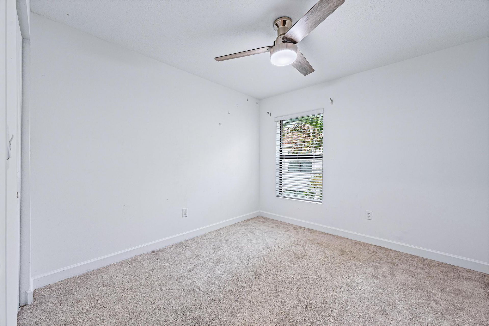 4407 Hemlock Drive, Riviera Beach, FL 33410 Photo