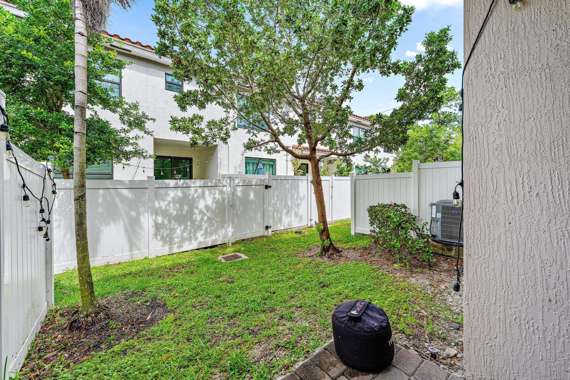 4407 Hemlock Drive, Riviera Beach, FL 33410 Photo