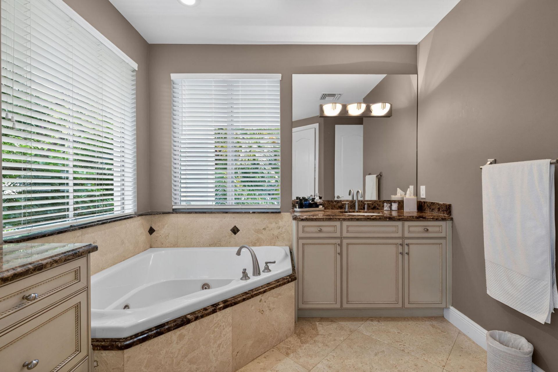2844 NE 26th Avenue, Lighthouse Point, FL 33064 Photo