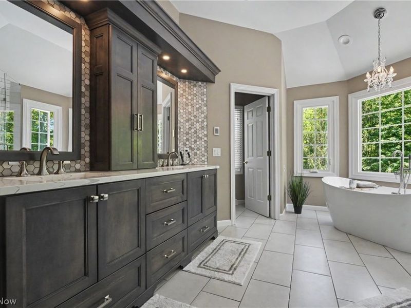 6165 Loch Lomond Court, Solon, OH 44139 Photo 24