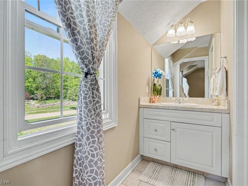 6165 Loch Lomond Court, Solon, OH 44139 Photo 27