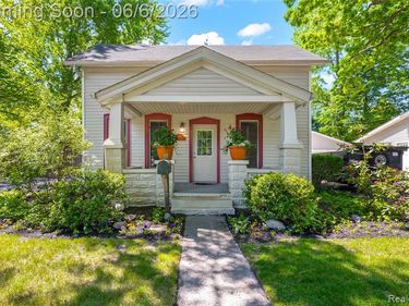 406 E Sherman Street, Holly Vlg, MI 48442