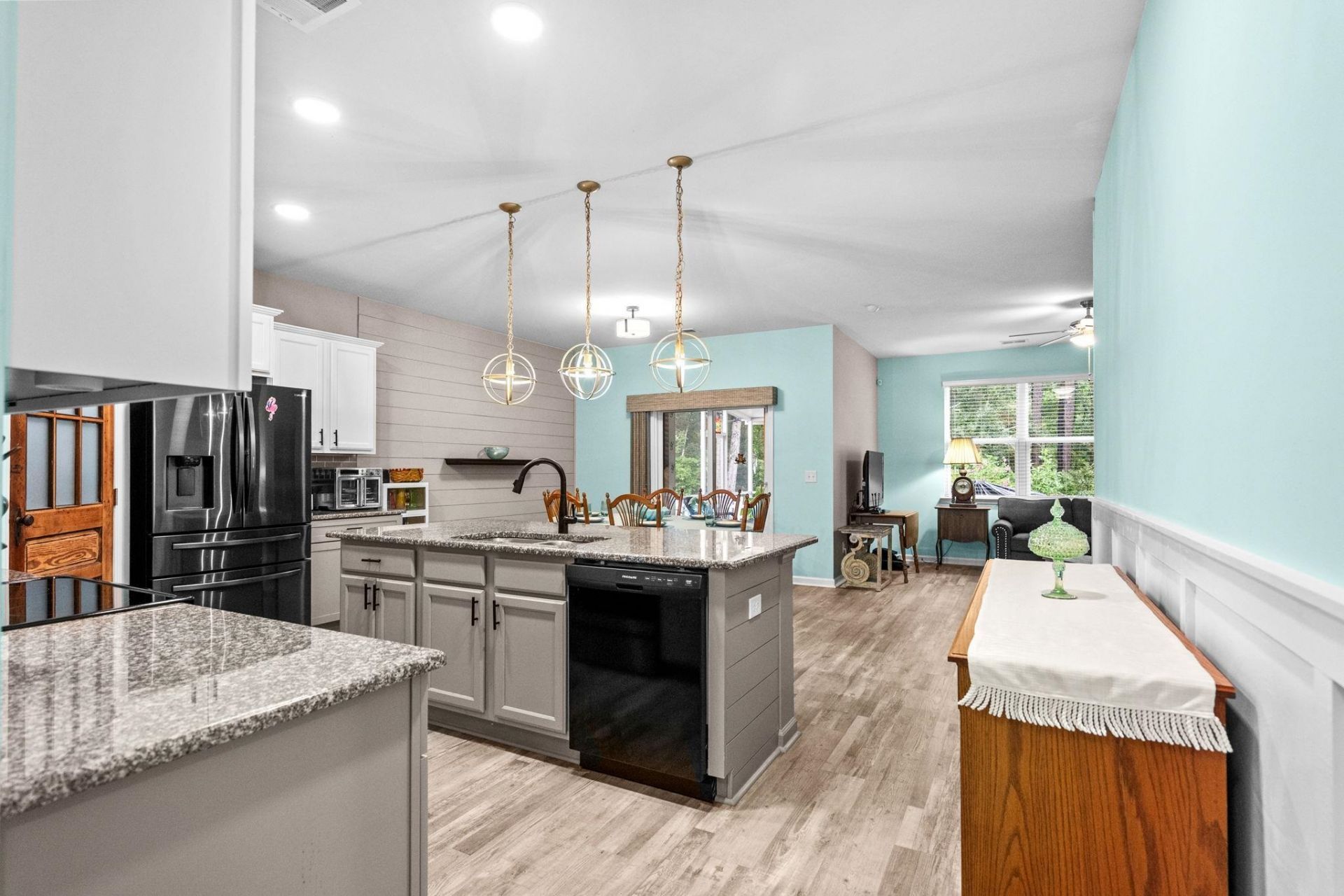 23 Parkglen Dr. Photo 10